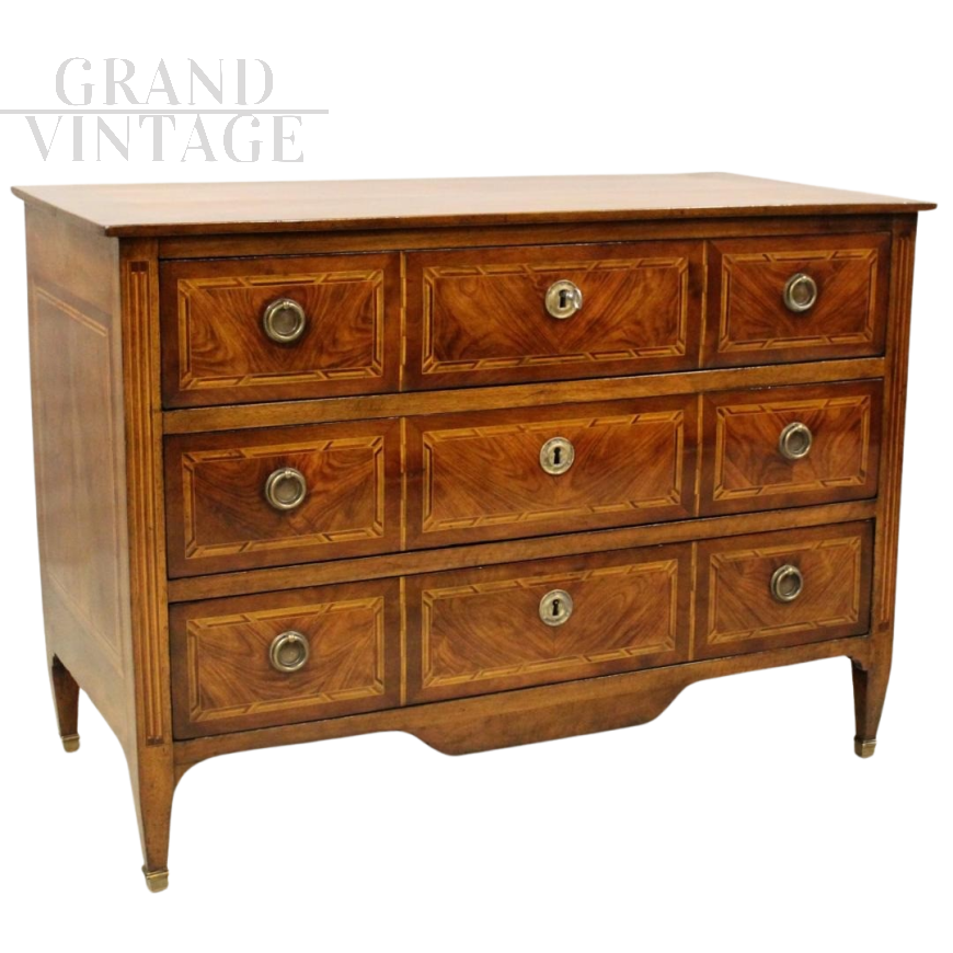 Antico comò Luigi XVI in noce e ciliegio intarsiato del '700                            