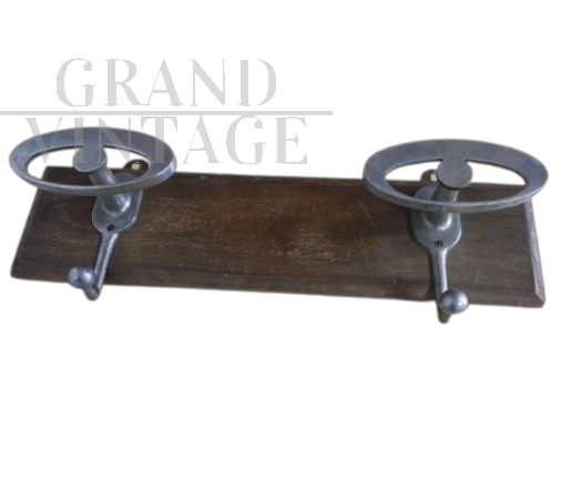 Appendiabiti vintage con 2 ganci a occhio