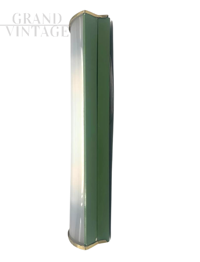 Applique design Meltex in ottone e ferro laccato verde                            