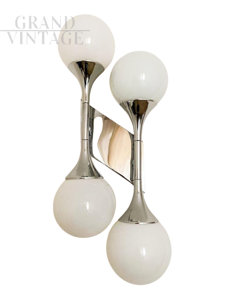 Applique vintage in metallo cromato e vetro soffiato, Italia anni '70                            