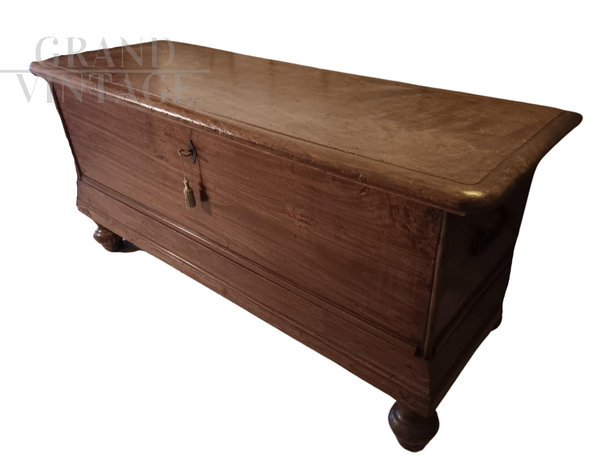 Cassapanca dei primi del '900                            