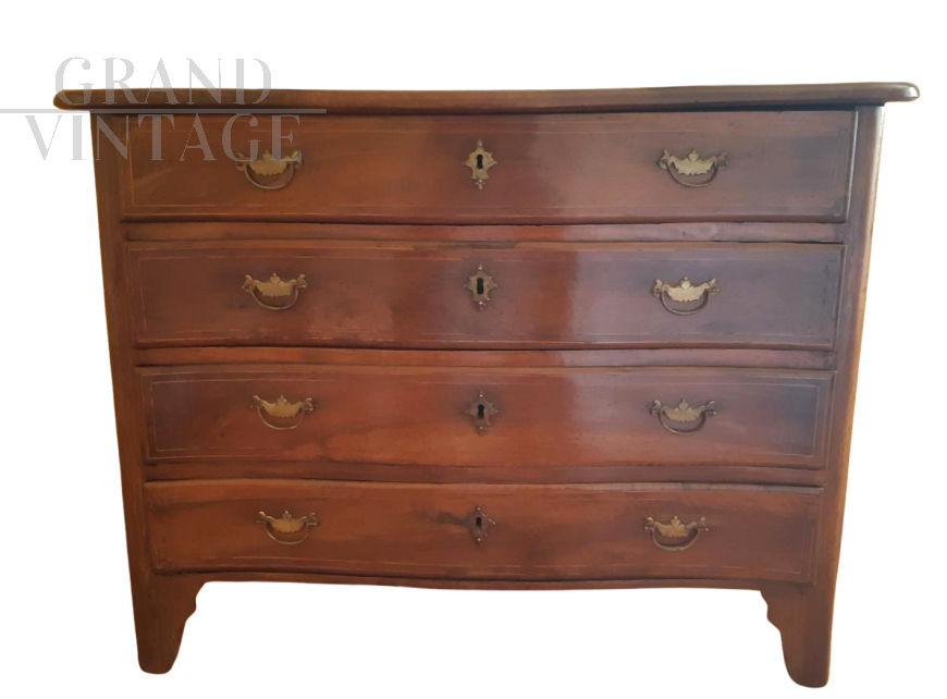 Comò antico del 1700 con 4 cassetti                            