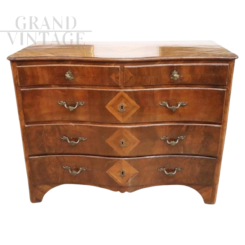 Comò antico del XVIII secolo con intarsi a rombi, epoca Luigi XV                            