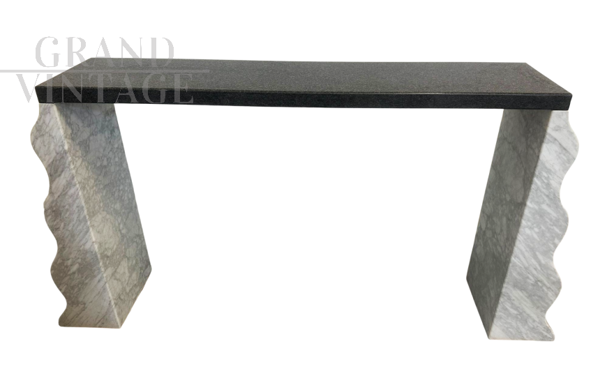 Consolle Montenegro di Ettore Sottsass                            