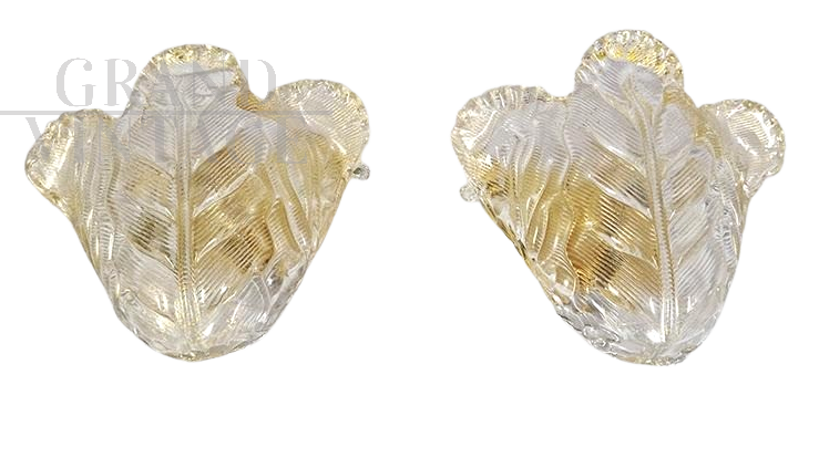 Coppia di appliques a foglie in vetro di Murano dorato                            