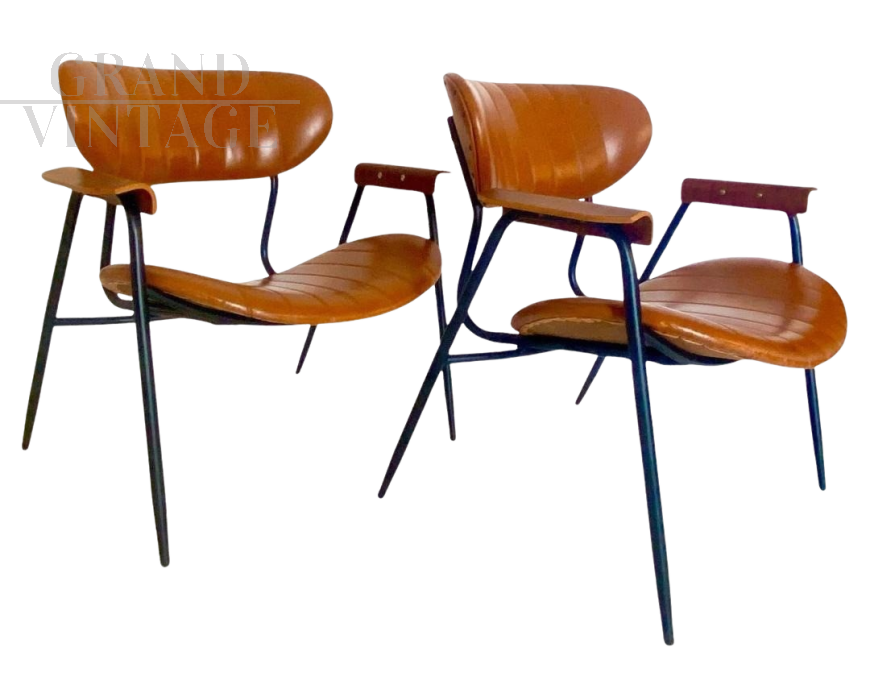Coppia di poltroncine di Gastone Rinaldi per RIMA in similpelle marrone                            