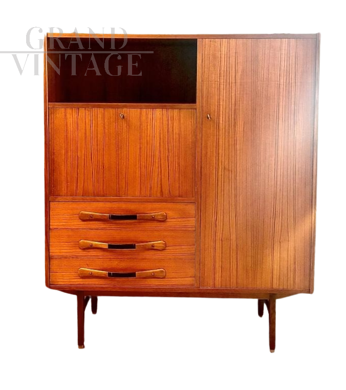 Credenza highboard in teak in stile scandinavo                            