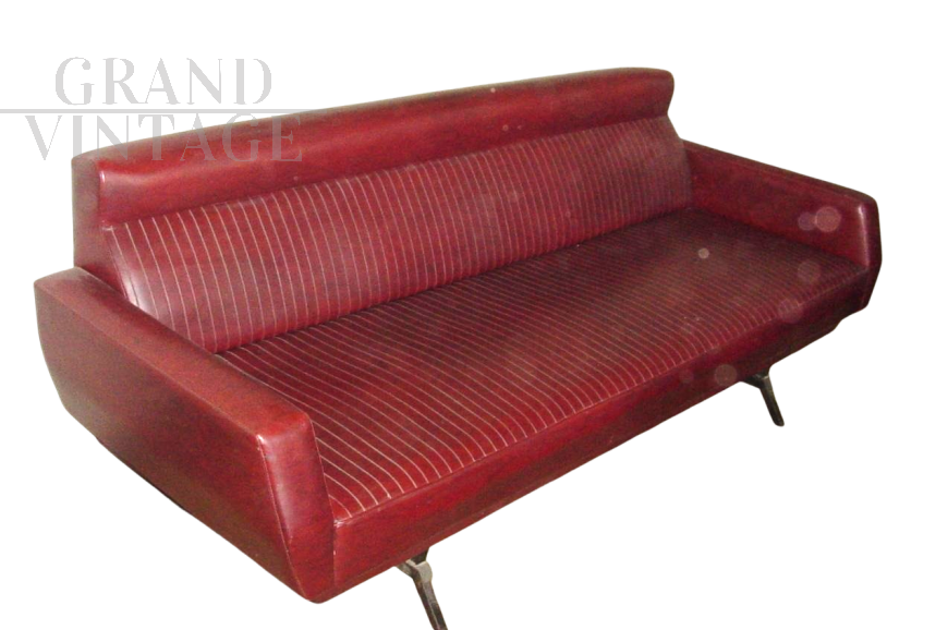 Divano vintage in pelle rossa, anni '50                            