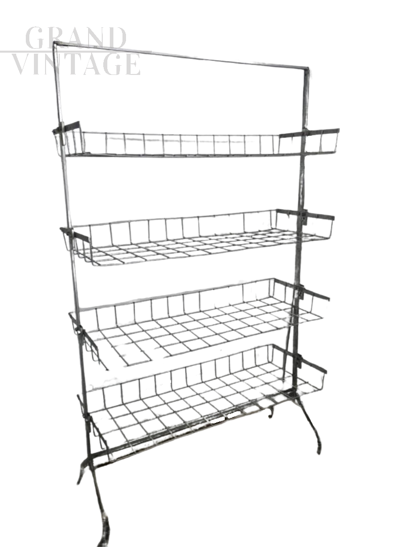 Espositore da negozio vintage in metallo con ruote, 1960                            