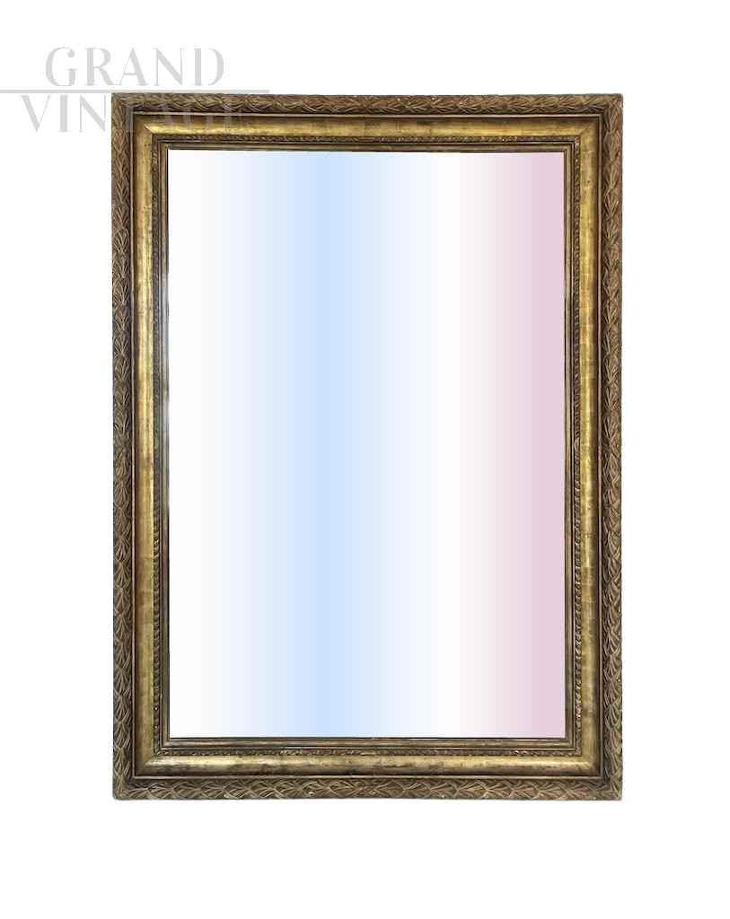 Grande specchio art déco a figura intera con cornice dorata                            