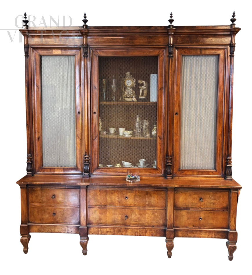 Importante libreria Lombarda di metà '800 in noce                            