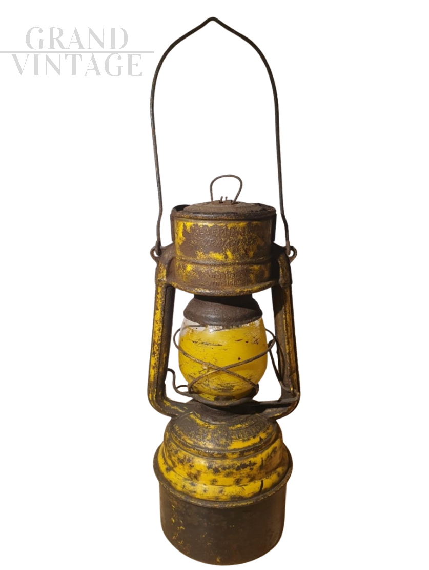Lampada a petrolio Feuerhand gialla                            