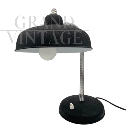 Lampada da scrivania vintage in metallo, made in Italy anni '60                            