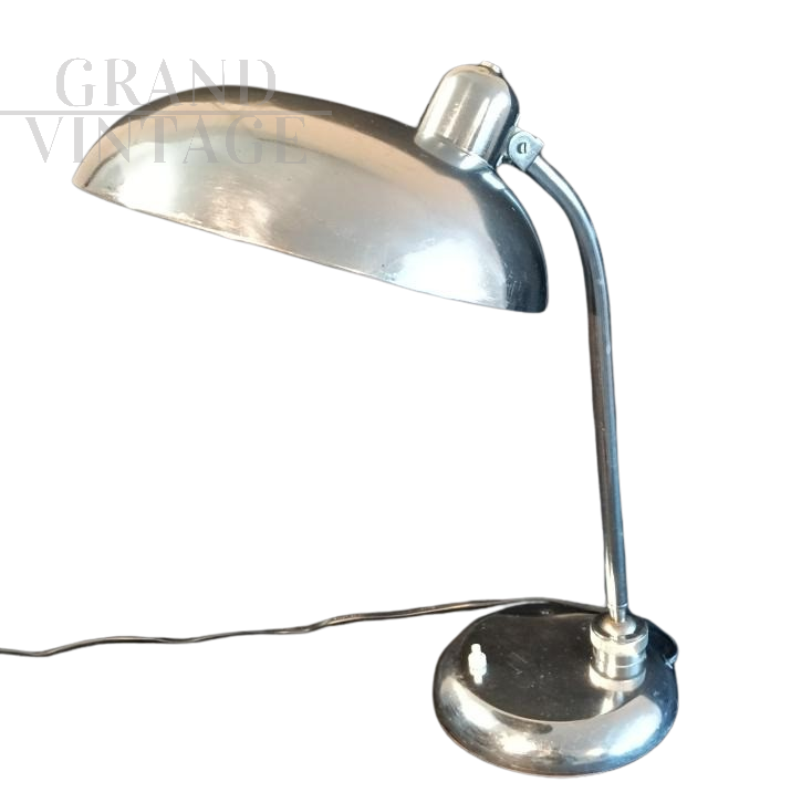 Lampada ministeriale di Giovanni Michelucci per Lariolux                            