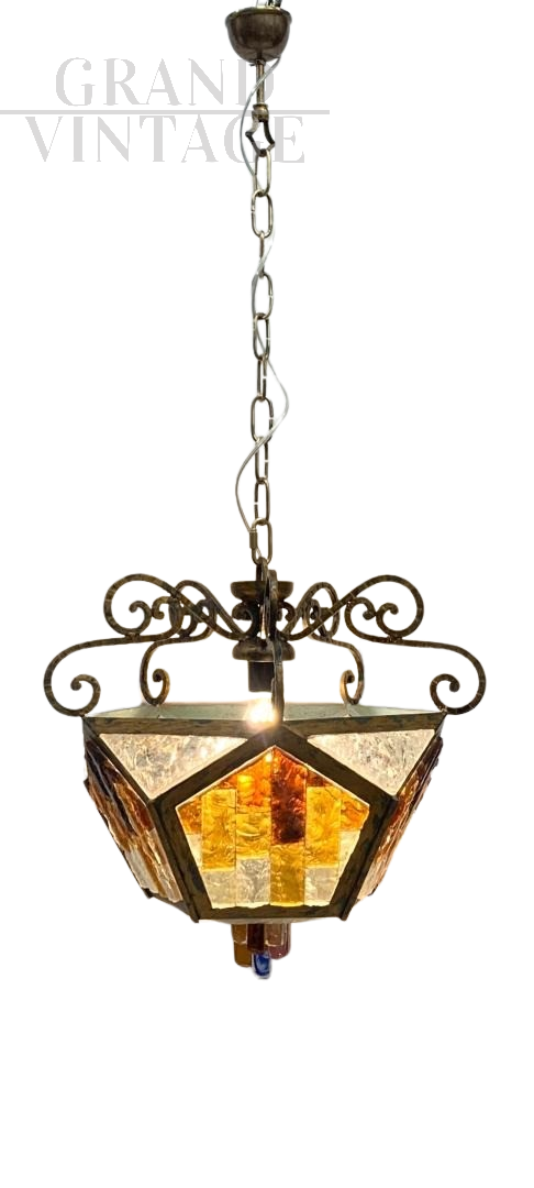 Lampadario lanterna Longobard brutalista in vetro di Murano e ferro battuto                            