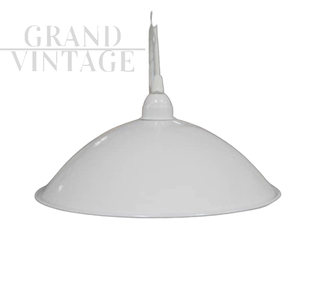 Lampade industriali a ciotola in metallo smaltato bianco, anni '80                            