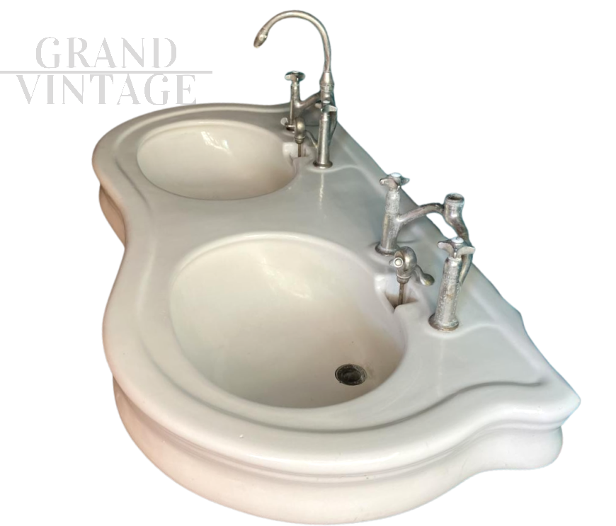 Lavabo a due lavandini di inizio '900 in ceramica