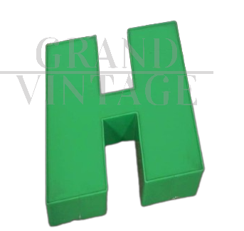 Lettera H in plastica verde per insegna vintage anni '80                            