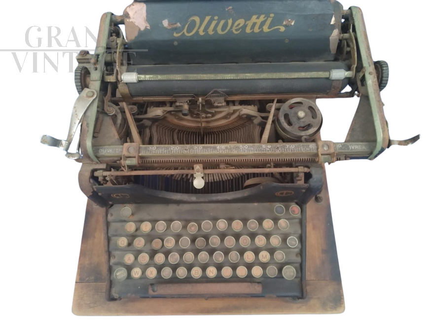 Macchina da scrivere Olivetti M20 da collezione                            