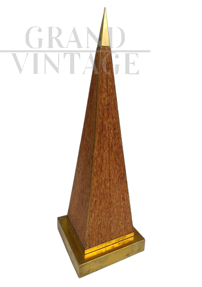 Obelisco vintage in midollino e metallo dorato firmato Tarzia, anni '60                            