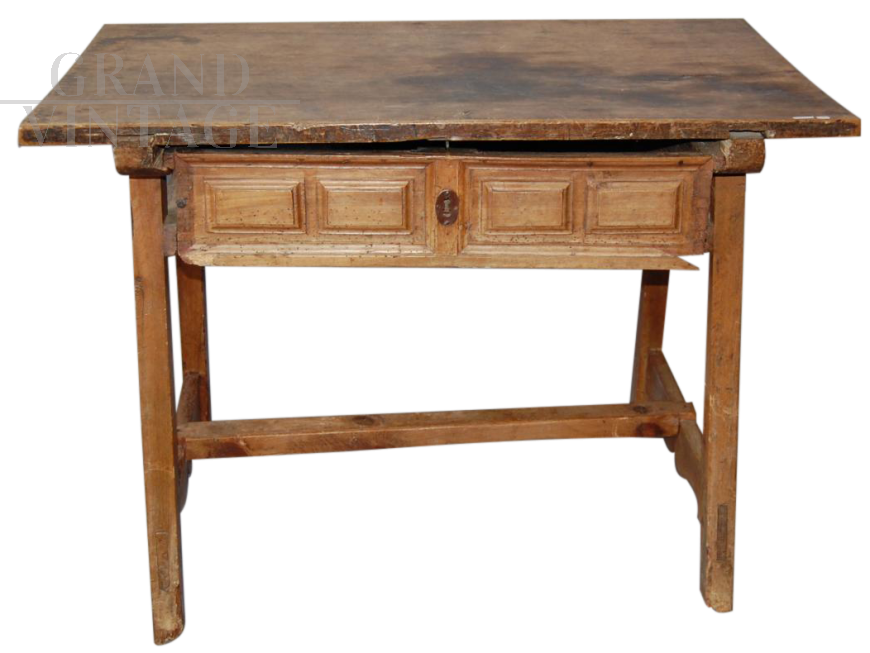 Tavolino scrittoio rustico in noce