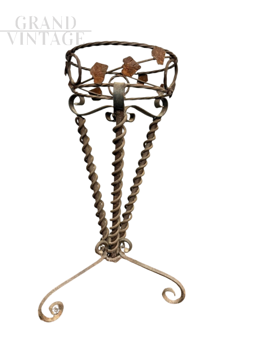 Fioriera liberty in ferro battuto dei primi del '900