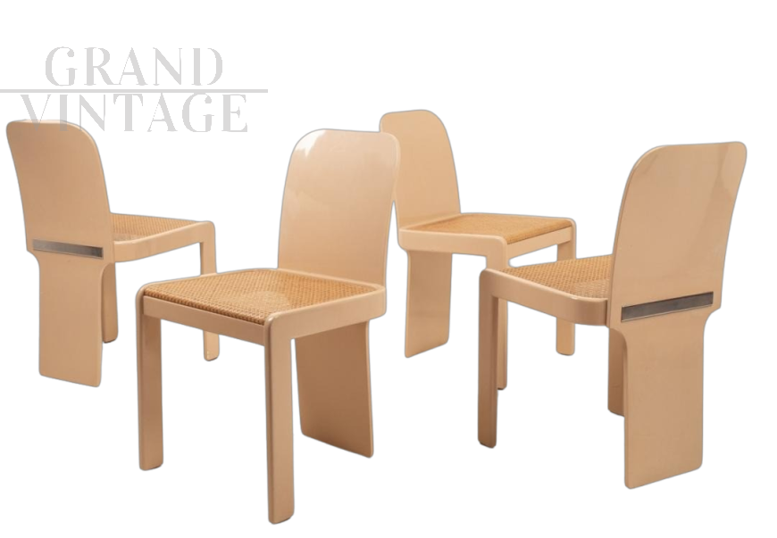 Set di 4 sedie design di Pierluigi Molinari per Pozzi con seduta in paglia di Vienna                            