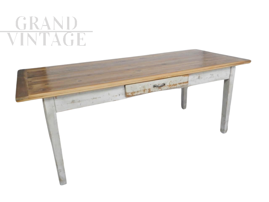 Tavolo da cucina vintage in legno di abete e larice, anni '70                            
