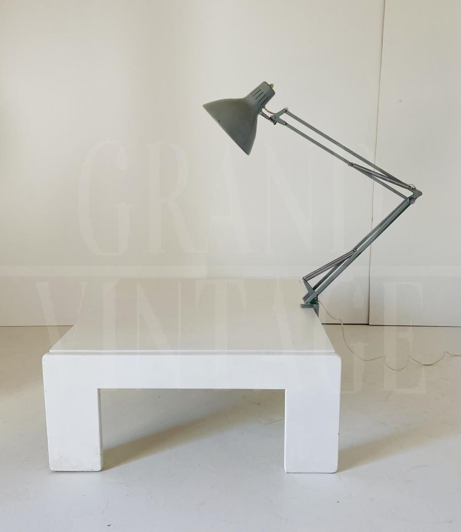 Lampada da scrivania a morsetto Luxo di Arne Jacobsen