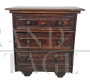 Cassettone comò alto antico italiano di fine '600 in legno di noce