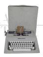 Macchina da scrivere Olivetti 25, 1974                            