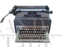 Macchina da scrivere Olivetti linea 98 con manuali                            