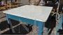Tavolo da cucina vintage azzurro con piano in marmo di Carrara