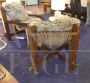 Coppia di poltrone design in legno e corda con cuscini in finta pelliccia