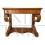 Consolle in legno con intagli                            