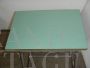 Piccolo banco scolastico vintage in formica verde, anni '70