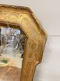 Specchiera a vassoio antica di metà '800 in foglia oro con lavorazione incisa                            