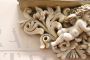 Mensola in stile barocco con foglie e putti, di recente manifattura