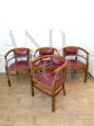 Set di 4 sedie Art Déco a pozzetto in legno e skai bordeaux, Italia anni '40                            