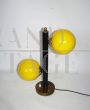 Lampada da scrivania anni '60 con sfere in vetro giallo                            