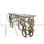 Consolle bifacciale geometrica in acciaio cromo-oro e top in vetro di Murano multicolore