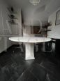 Tavolo Samo in marmo bianco, design di Carlo Scarpa per Simon, anni '70