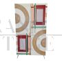 Armadio design a due ante in vetro colorato e bambù