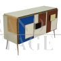  Credenza a tre ante in vetro multicolore stile vintage                           