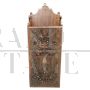 Porta giornali antico in legno di noce intagliato, XIX secolo                            