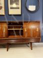 Credenza sideboard italiana con piano in vetro bordeaux, anni '60