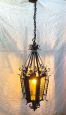 Lampadario a lanterna anni '40 in ferro battuto con vetri piombati