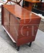 Piccola credenza vintage in palissandro