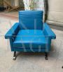 Coppia di poltrone 875 di Ico Parisi per Cassina in pelle blu petrolio                            