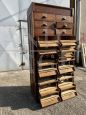 Schedario vintage a cassetti in legno di quercia
